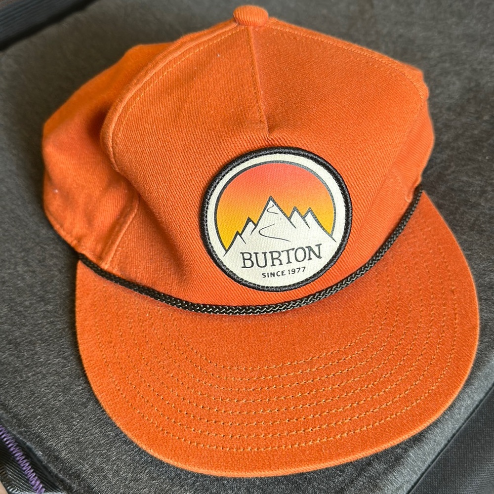 Burton SnapBack hat with flat brim. Like new